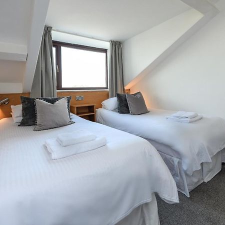 Woodlands Hall Hotel Ederyn Bagian luar foto